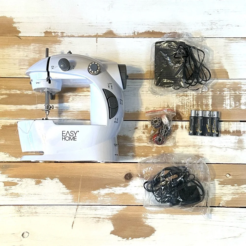 Mini Sewing Machine - Picture 3 of 8